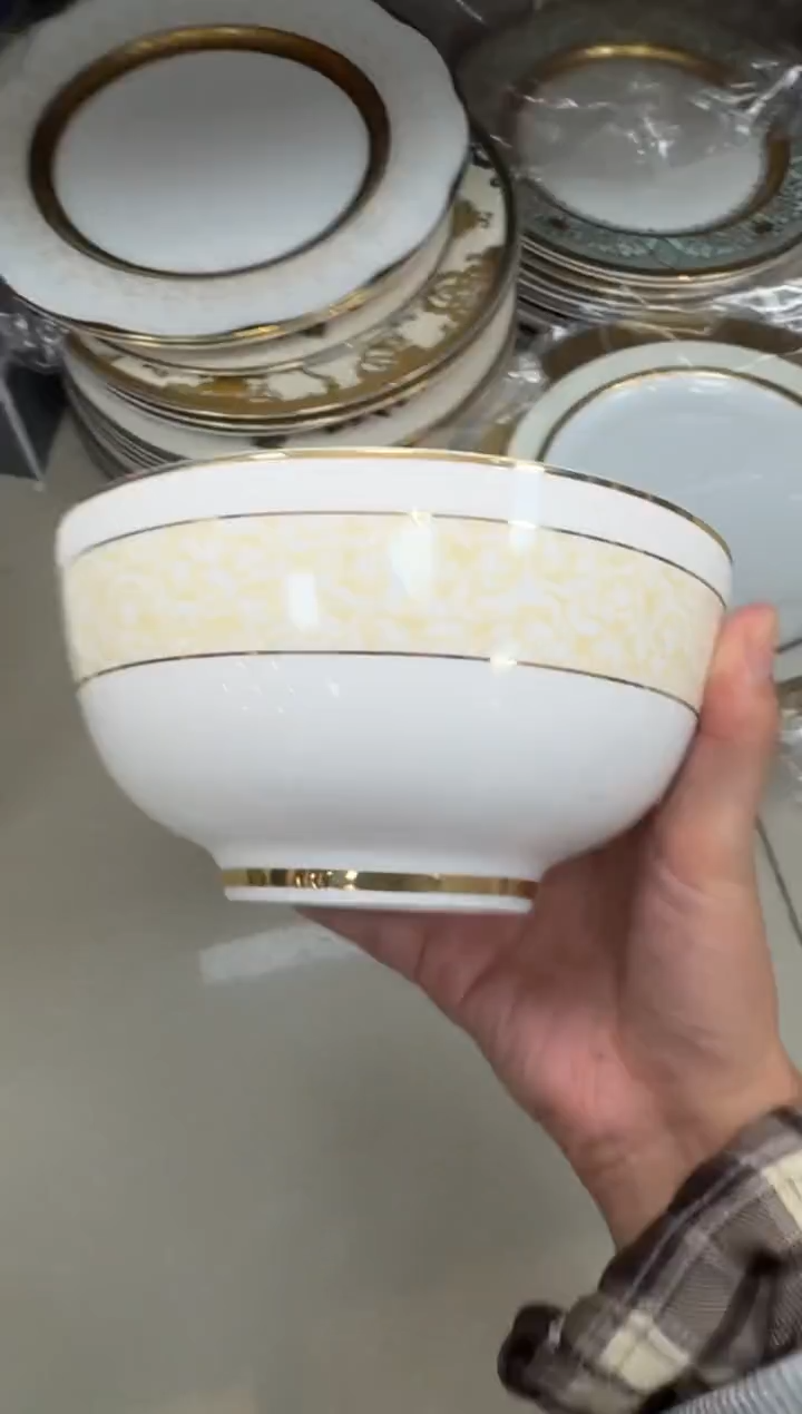 【闪购商品】瓷片5.5英寸碗两个福利