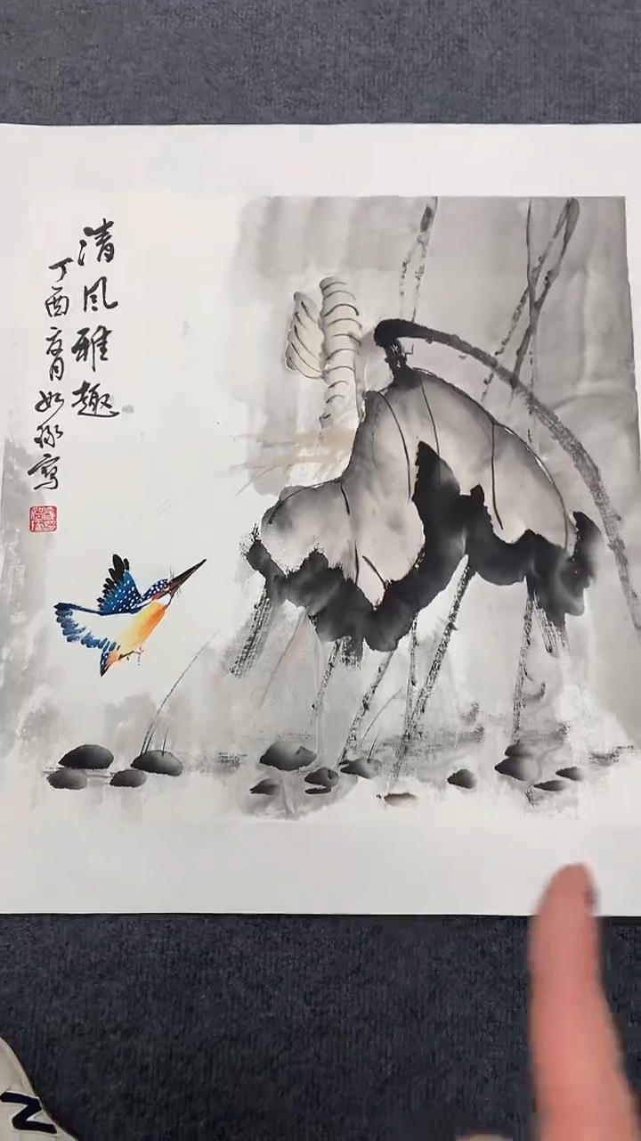 竖款精品斗方花鸟，