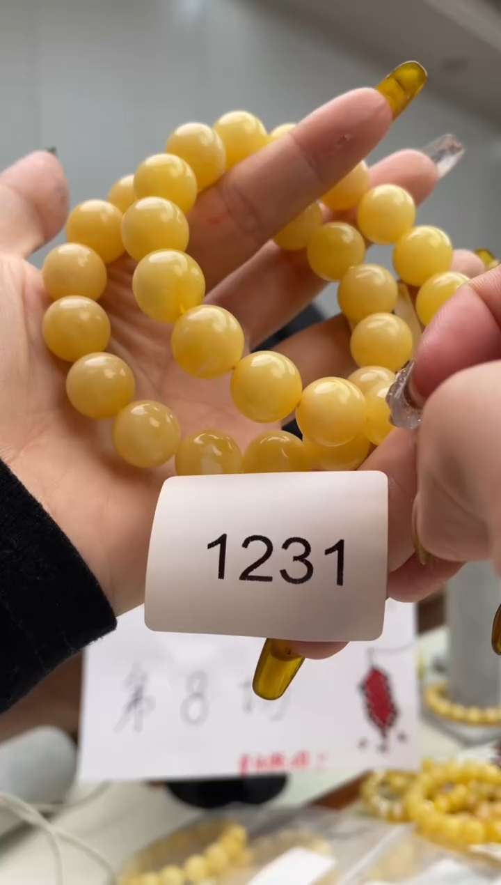 【闪购商品】琥珀裸石未镶嵌1231多样性发其中一件