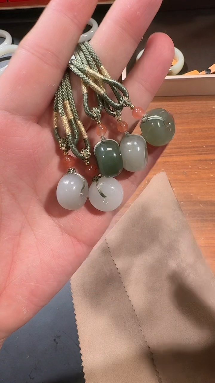 【闪购商品】和田玉吊坠未镶嵌1424 平安扣（多样性发货发其一）