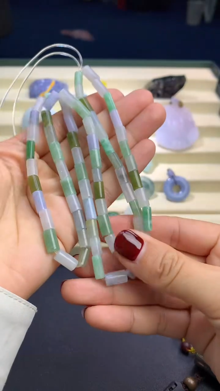 【闪购商品】定制翡翠未镶嵌         毛衣链