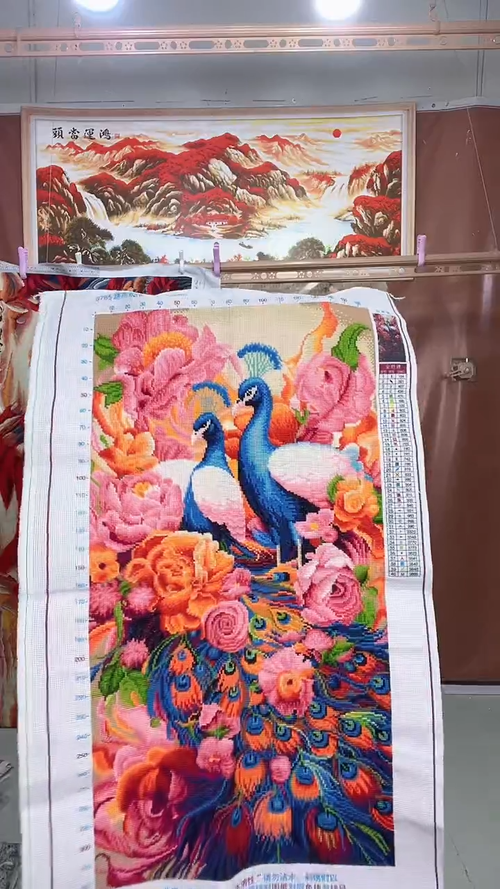 棉玄关画   粉孔雀  