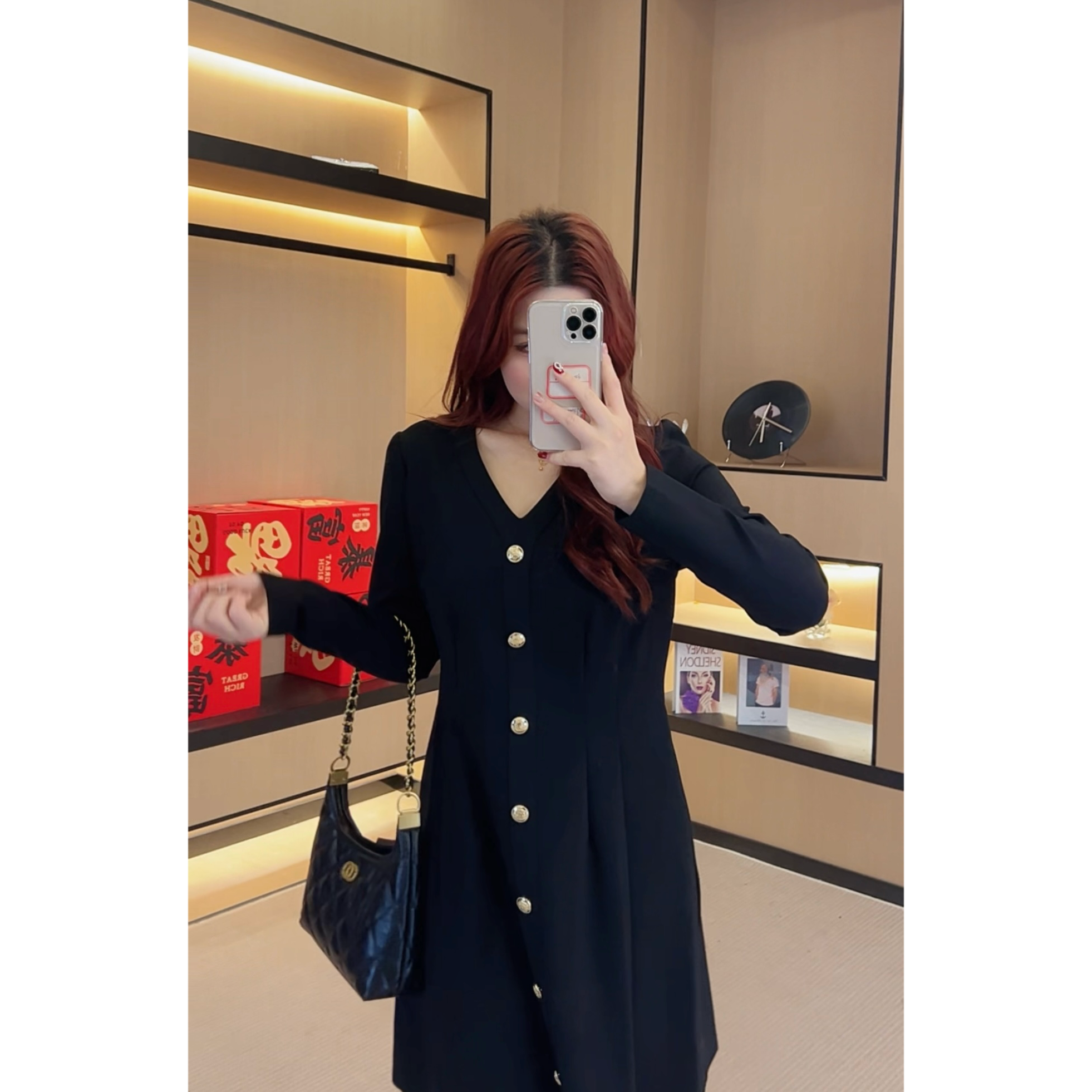 桃子微胖定制【LDM1074】法式高级感排扣设计V领连衣裙