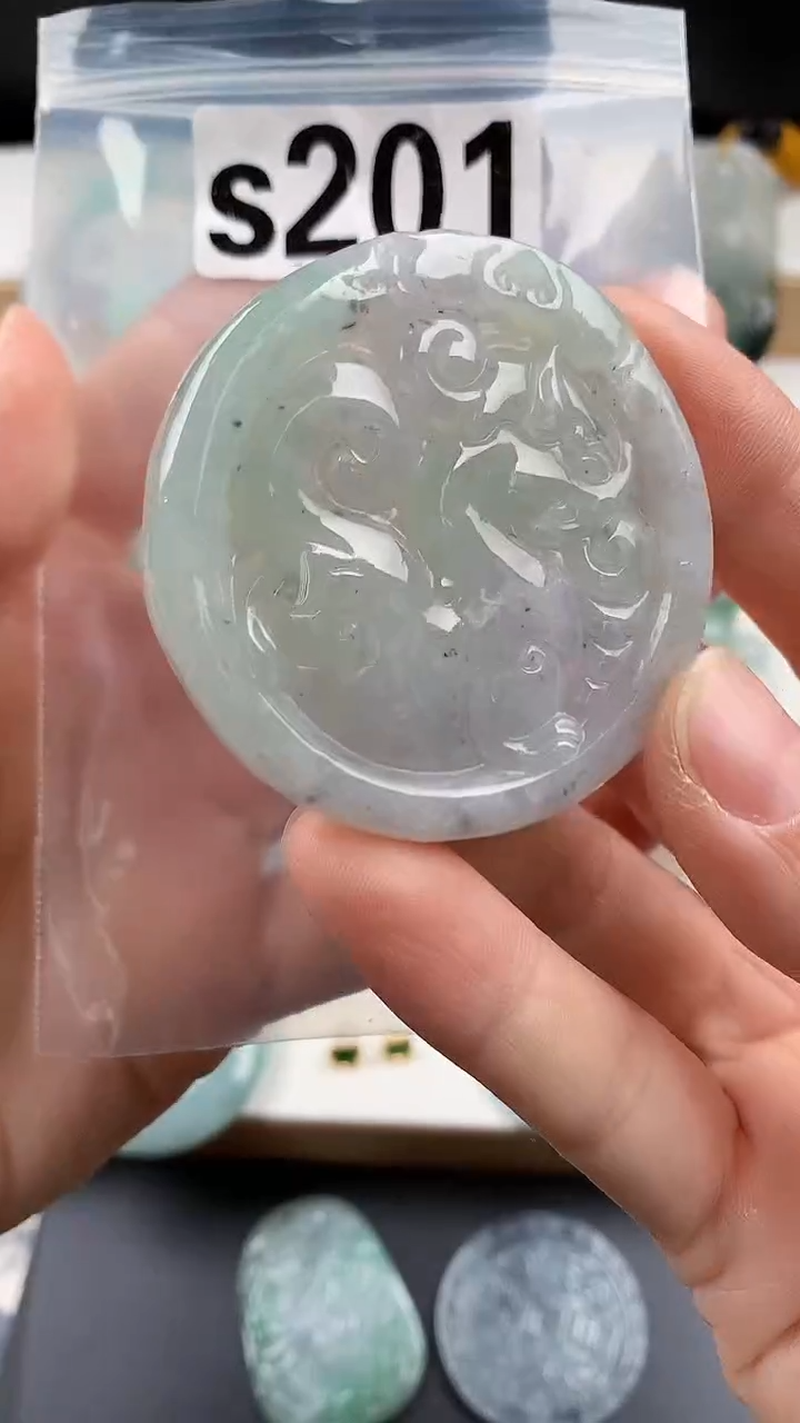 颈饰未镶嵌翡翠天然翡翠吊坠挂件