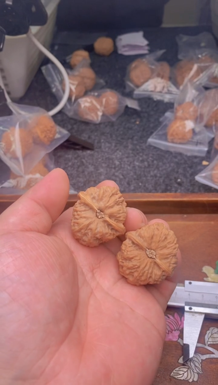 【闪购商品】文玩核桃把件B95号39尺门头沟