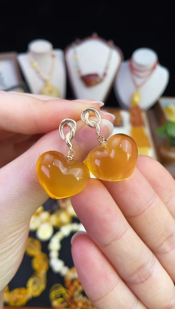 琥珀未镶嵌珠宝奇石柒月