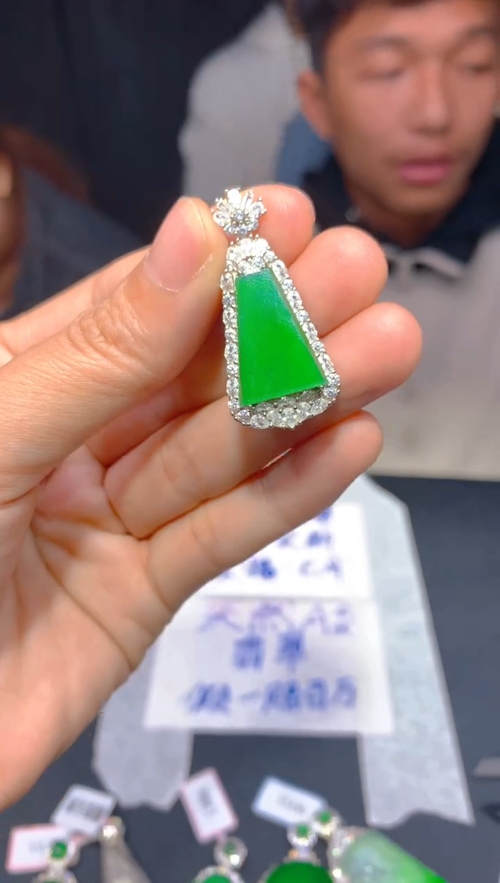 【闪购商品】定制翡翠未镶嵌182多样性发货（发其一）