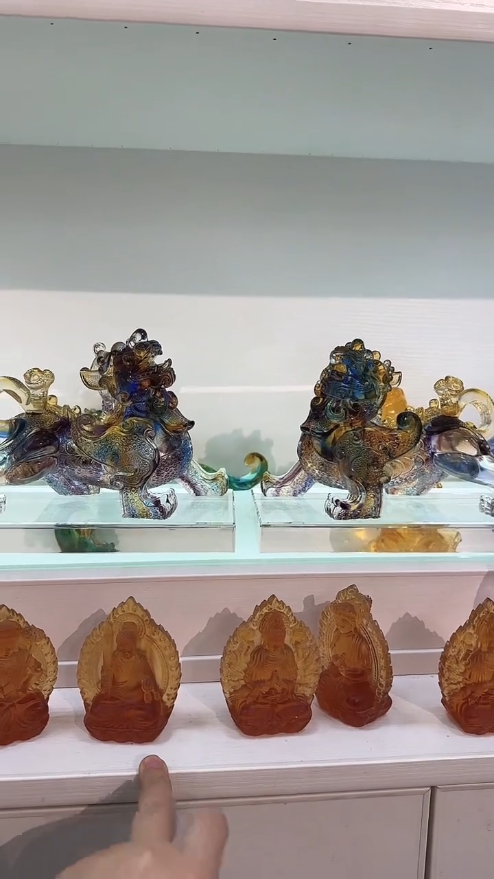 手工艺品琉璃貔貅一对