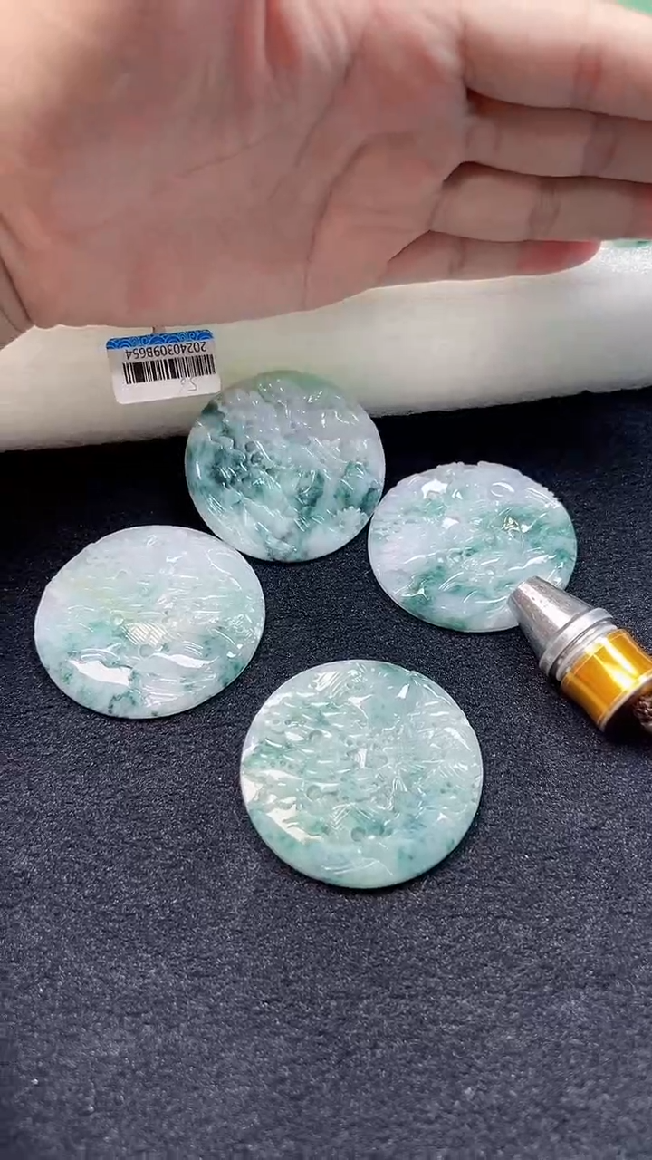 翡翠未镶嵌颈饰3135天然翡翠山水牌带绳多样性随机发一个
