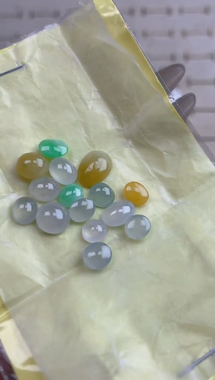 定制翡翠未镶嵌天然翡翠蛋面112