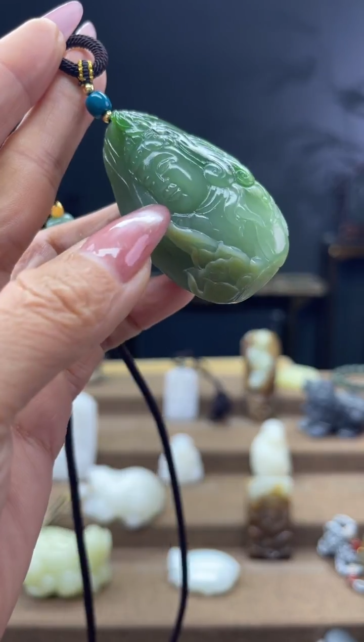 颈饰未镶嵌和田玉1