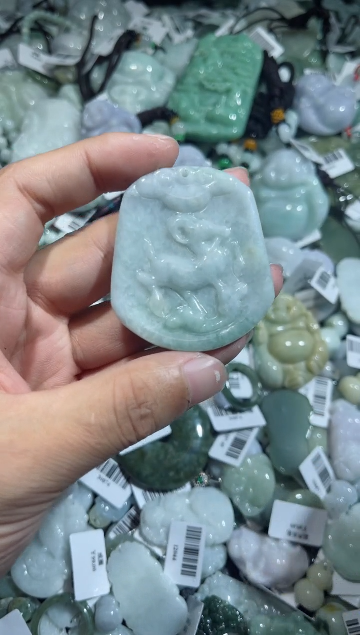 【闪购商品】翡翠颈饰未镶嵌00016739