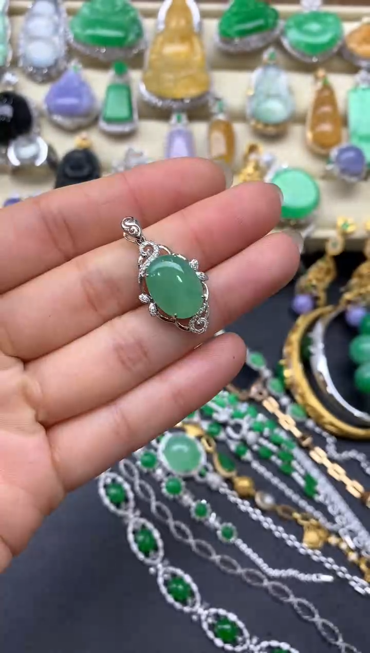 【闪购商品】翡翠颈饰18K金镶嵌65-中国好珍宝