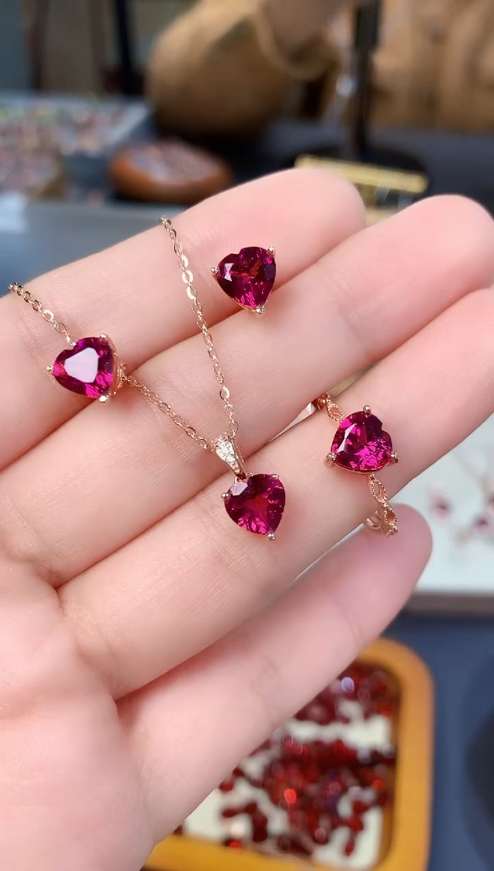 【闪购商品】石榴石套装银S925镶嵌天然镁铝