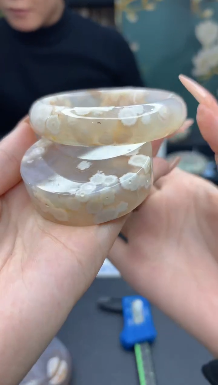 【闪购商品】石英质玉手镯未镶嵌72（59圈赠送镯心）