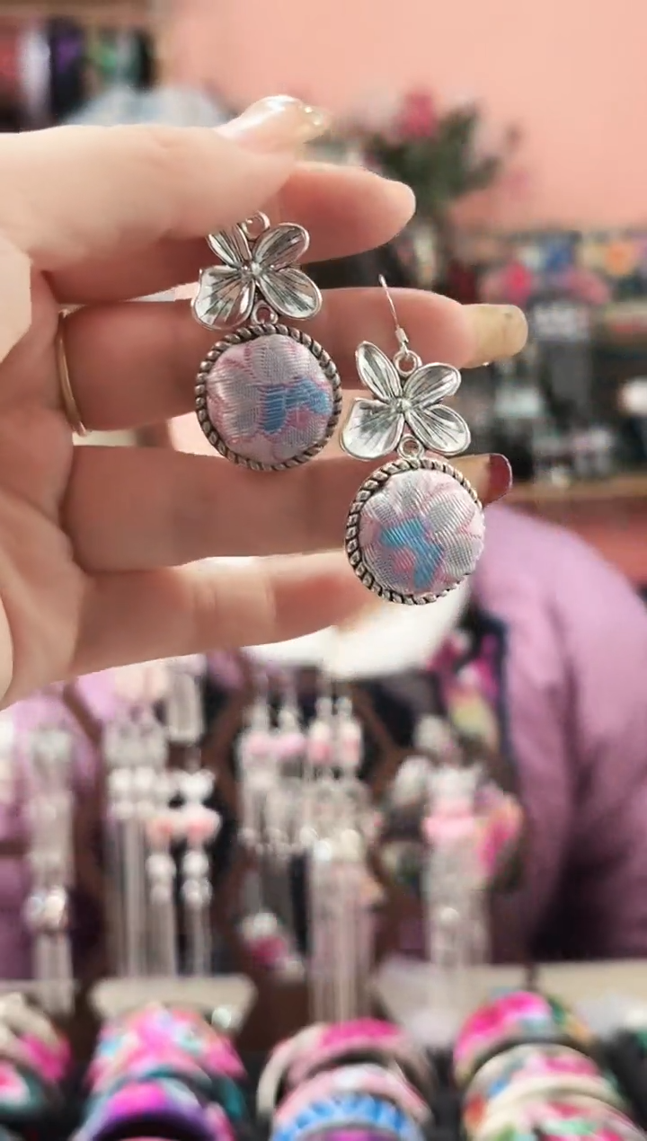 艺枝独绣手工饰品172