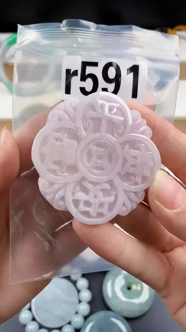 颈饰未镶嵌翡翠天然翡翠吊坠挂件