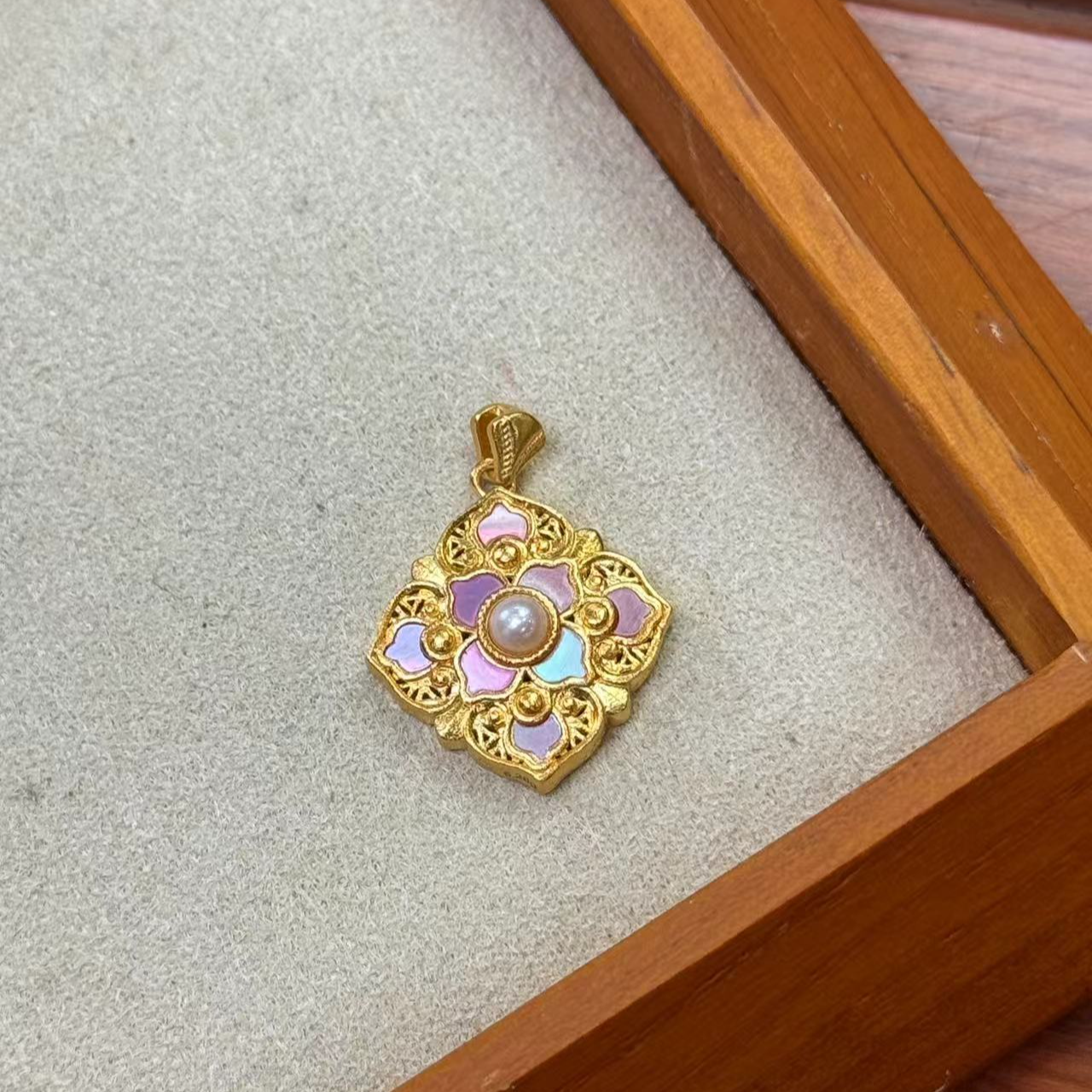 小飞专属Z【黄金螺钿吊坠】--足金999精工5G-（附加260）