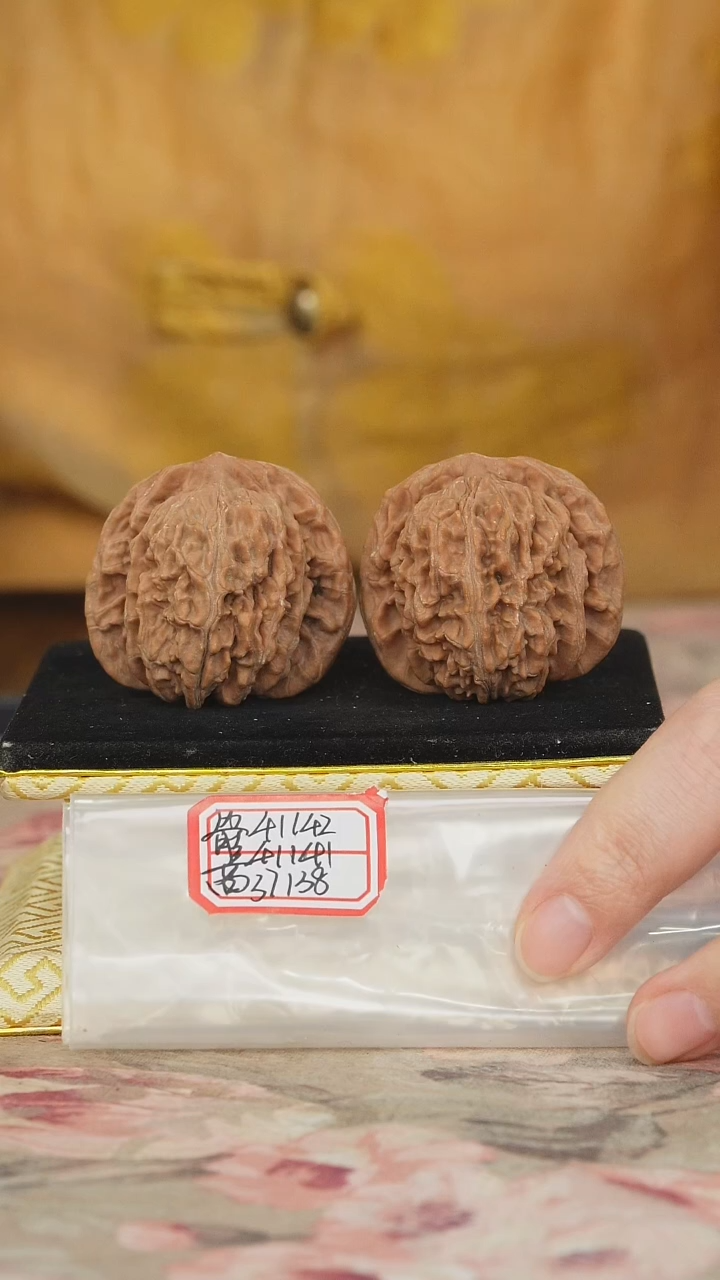 文玩核桃把件一代楼
