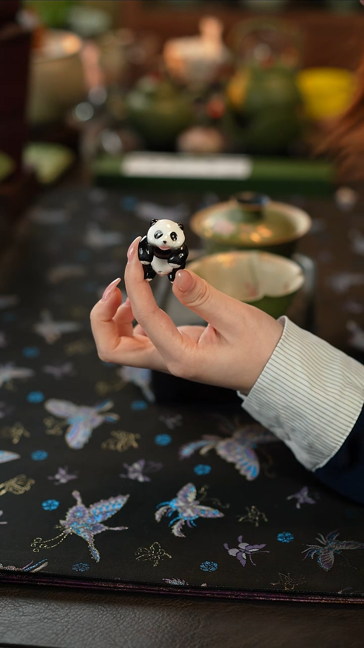 1熊猫摆件赞朴  122