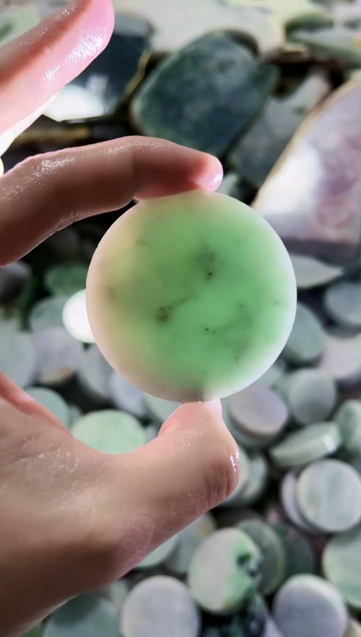 【闪购商品】翡翠颈饰未镶嵌A货吴玉494