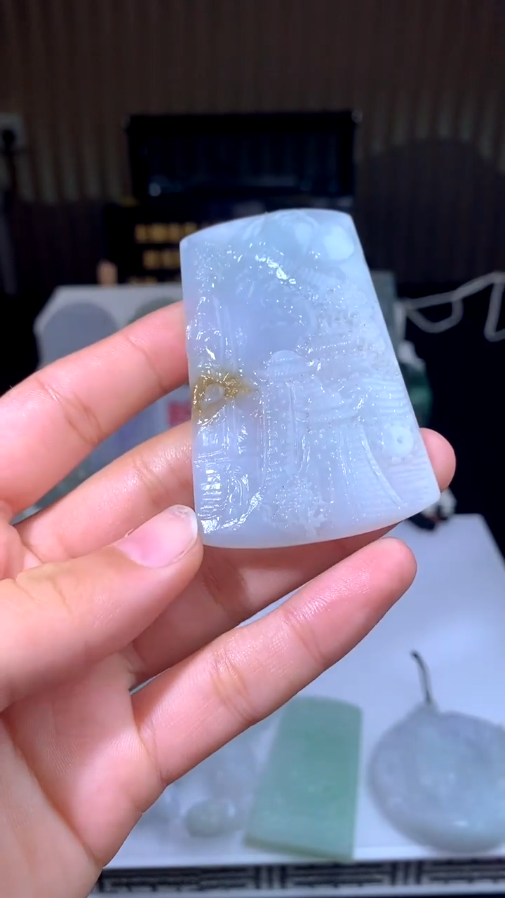 【闪购商品】定制翡翠未镶嵌吊坠