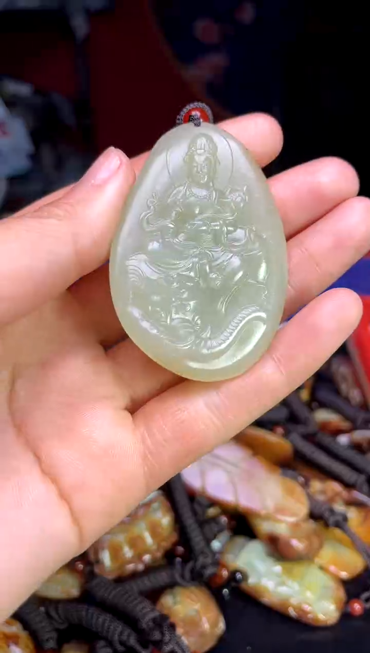 【闪购商品】和田玉未镶嵌颈饰1