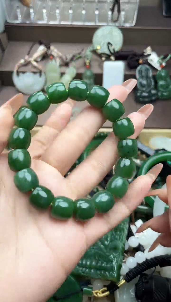 颈饰未镶嵌和田玉未镶嵌和田玉吊坠多样性拍一发一