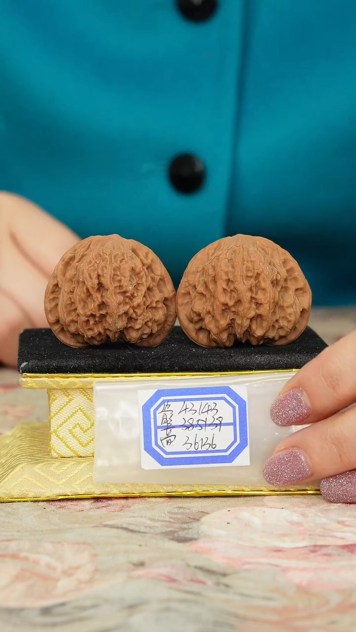 【闪购商品】文玩核桃把件兴隆狮子头