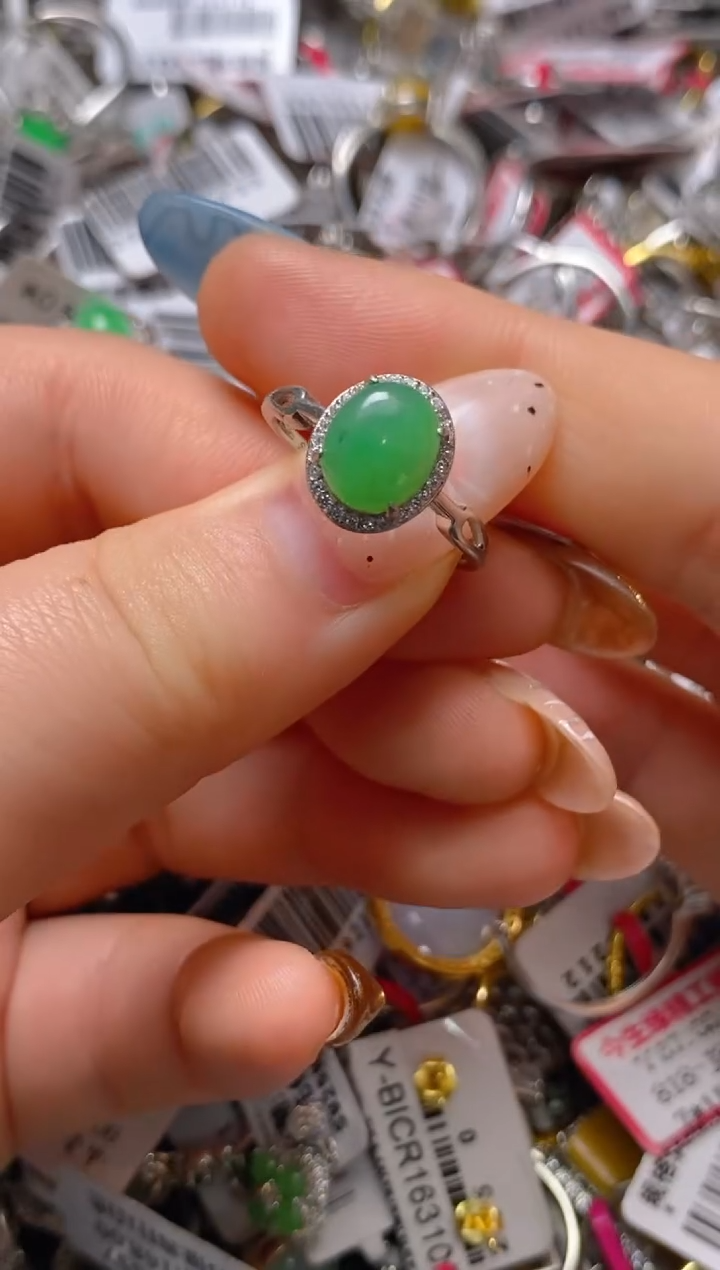 银S925镶嵌戒指翡翠百内无证书