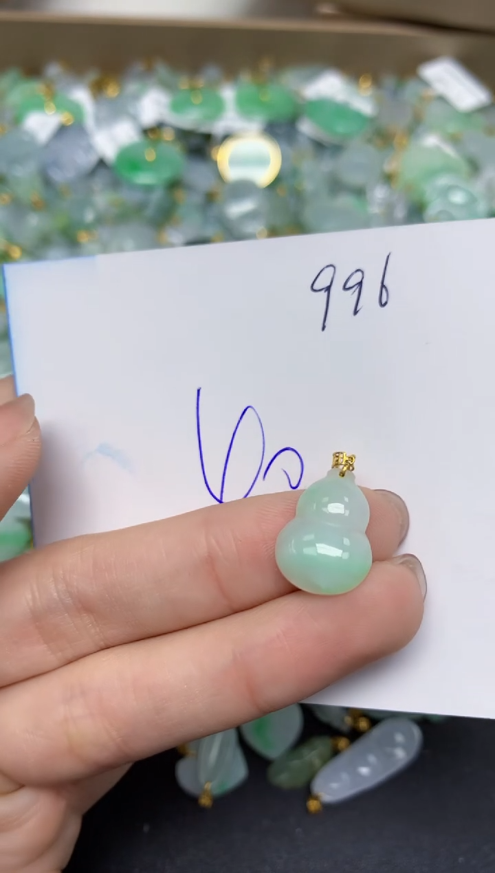 【闪购商品】翡翠颈饰18K金镶嵌天然翡翠A货