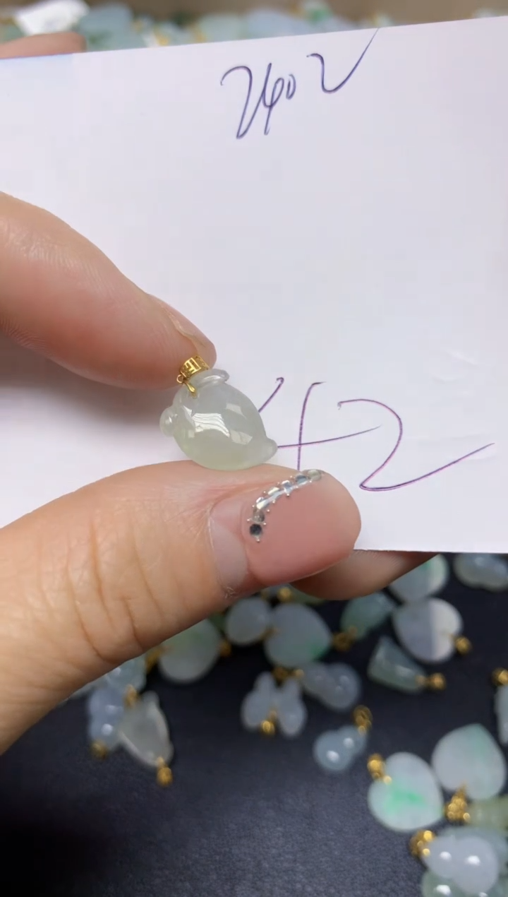 【闪购商品】翡翠挂件18K金镶嵌 天然翡翠A货