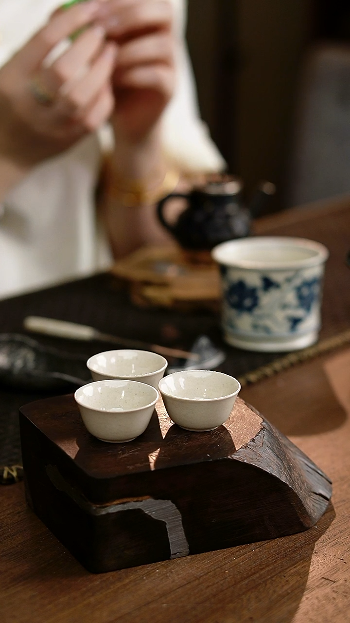 米色小杯3只款....