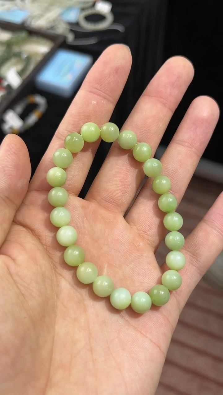 手串未镶嵌和田玉且末黑羊洞碧玉手串卡8微色差