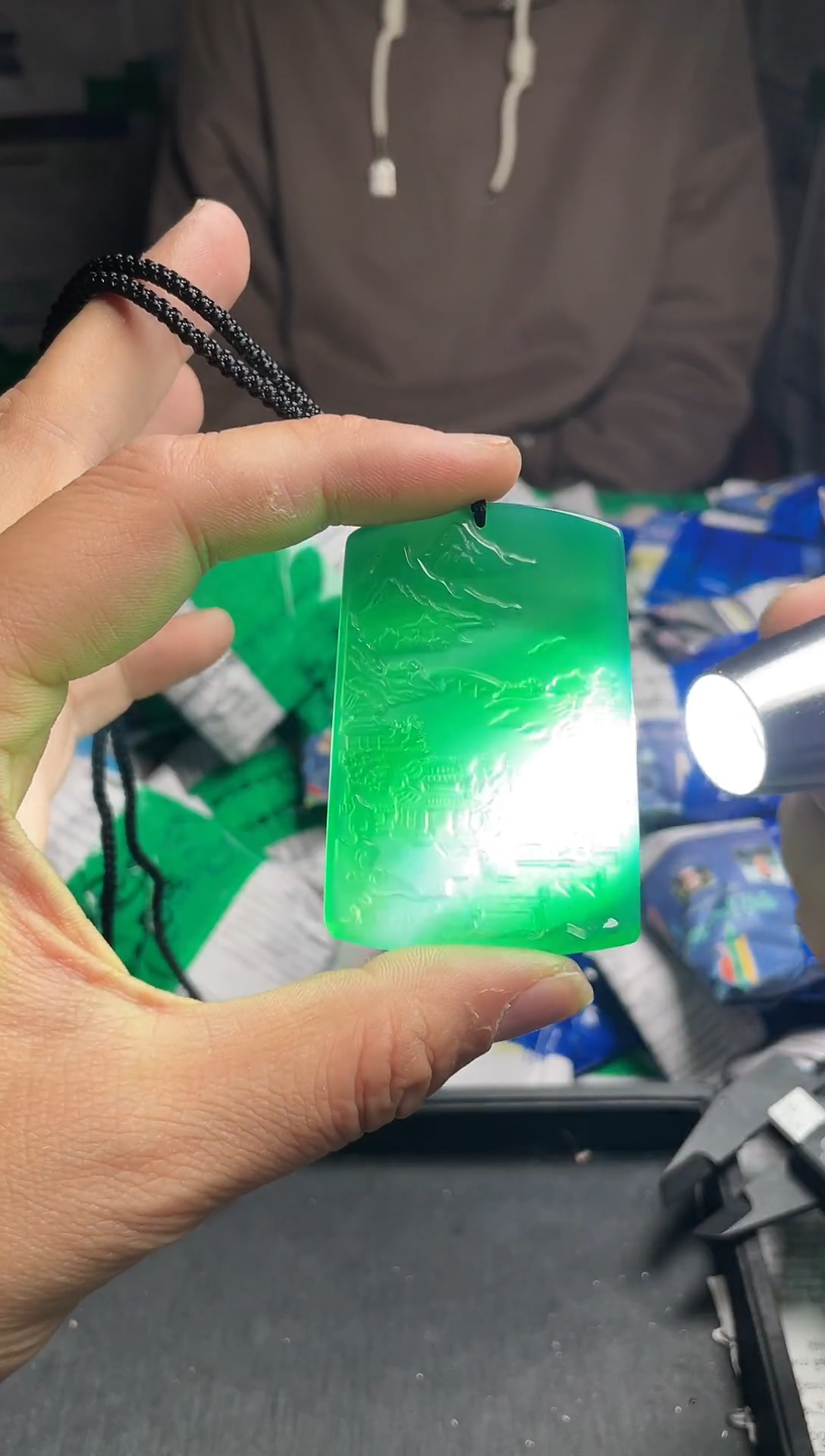 强子收货时尚吊坠A-93