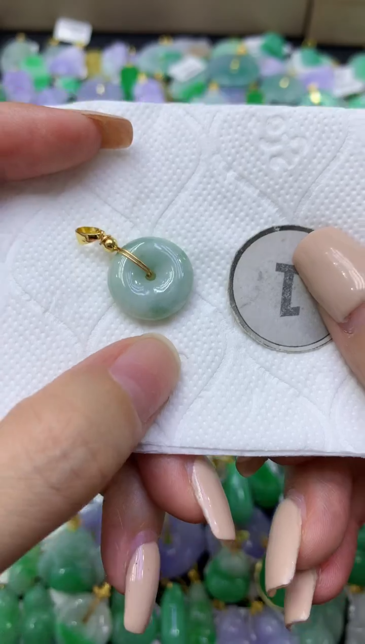 颈饰未镶嵌翡翠天然缅甸翡翠A货