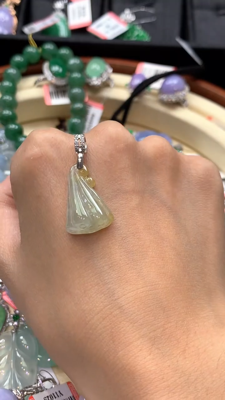 【闪购商品】翡翠颈饰未镶嵌天然A货翡翠没运费险