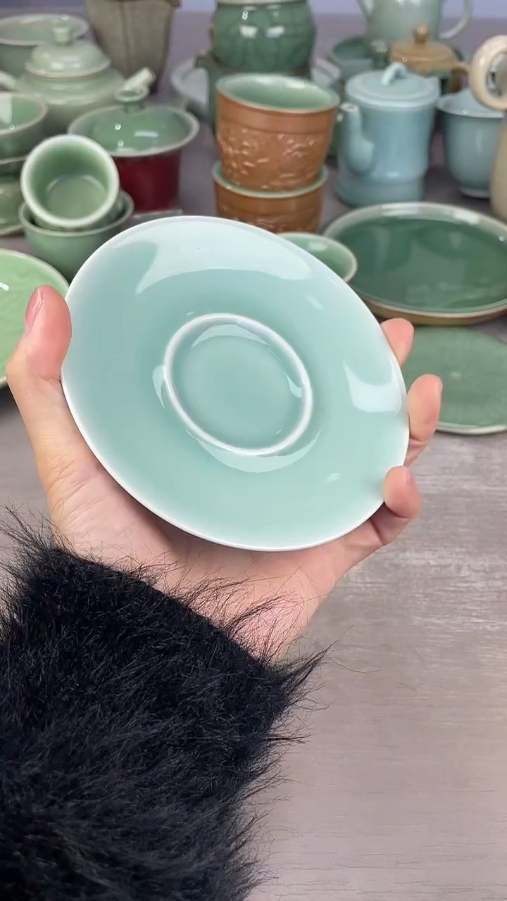 青瓷仓储清仓福利微瑕