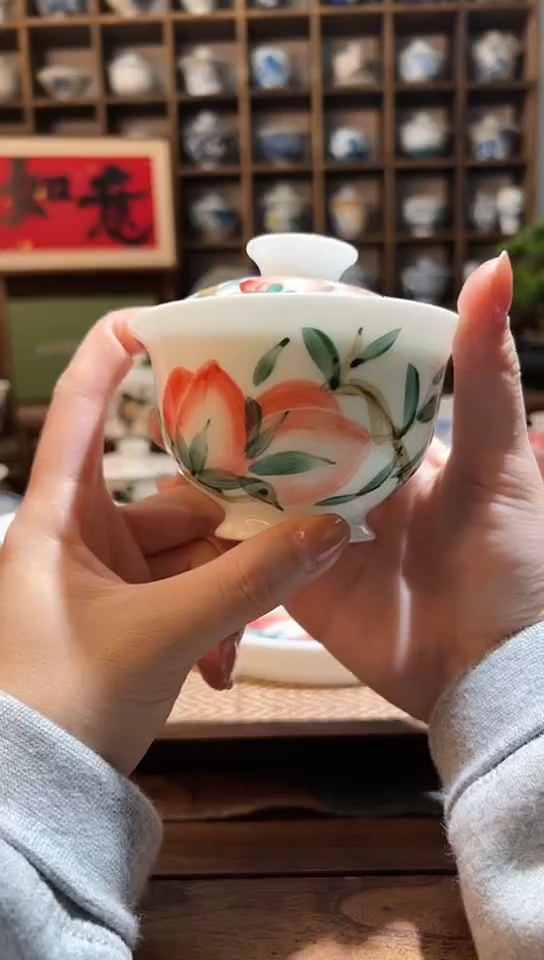 【闪购商品】手绘桃子大元宝盖碗