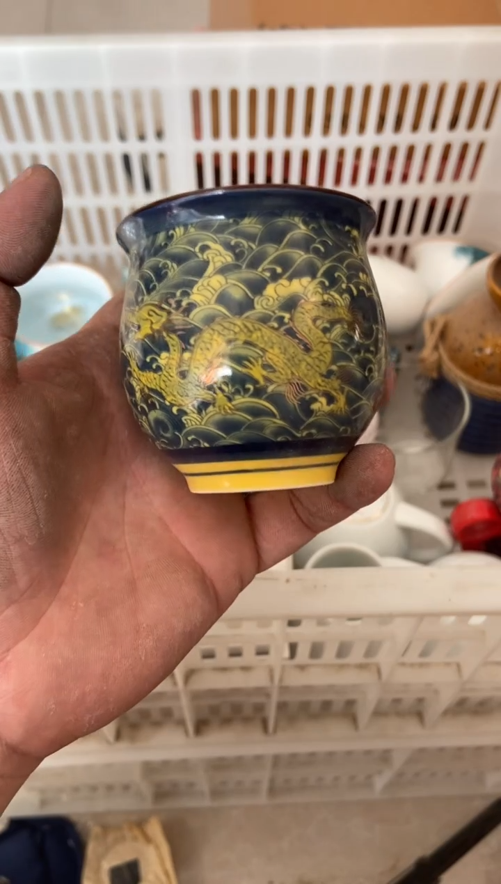 杯无运费险有瑕疵的摄影的产品有使用过的痕迹有点脏介意勿拍