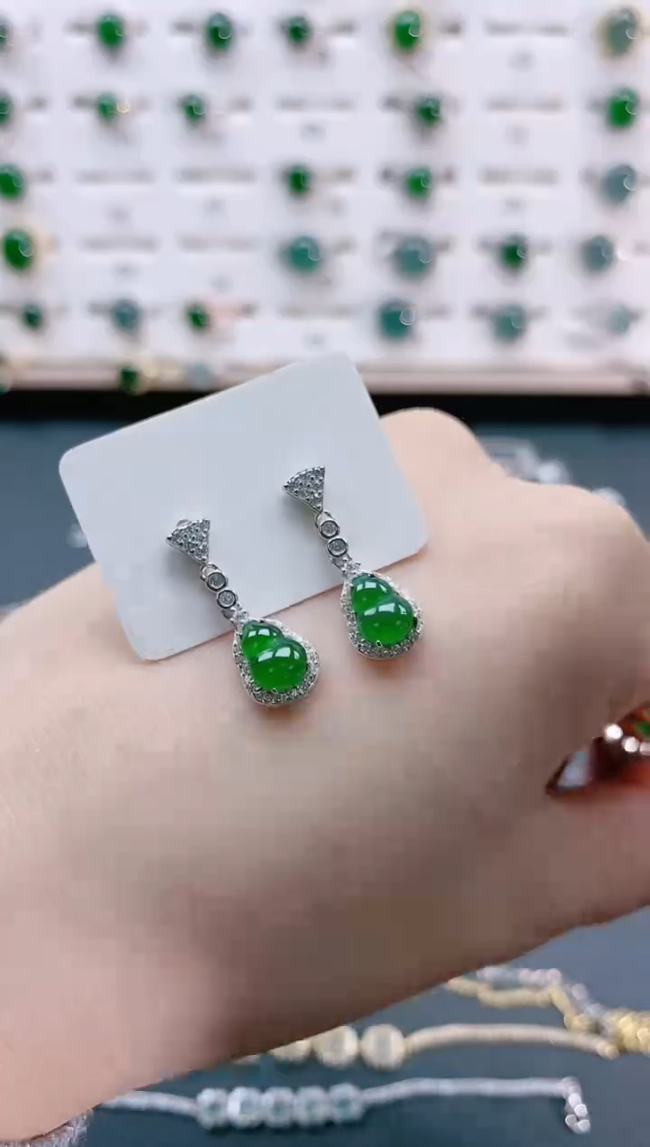 【闪购商品】翡翠耳饰银S925镶嵌天然翡翠