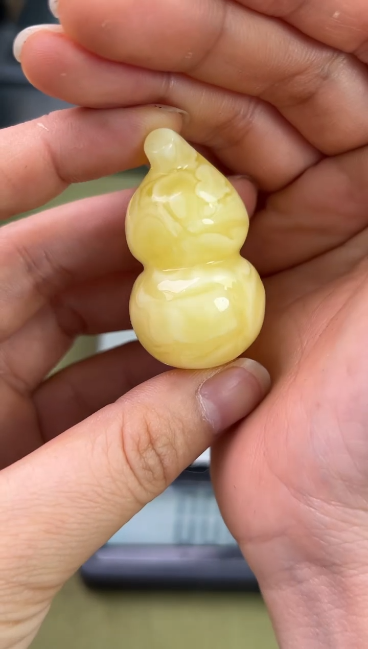 裸石琥珀未镶嵌琥珀蜜蜡吊坠