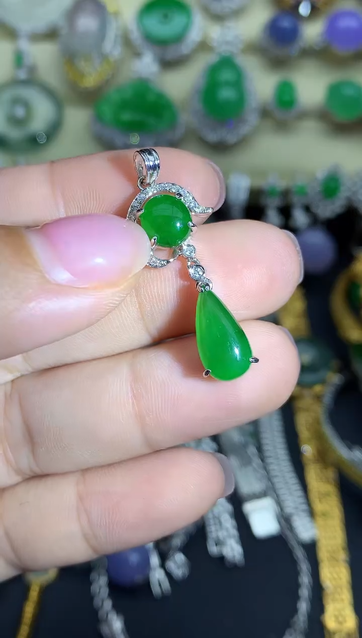 【闪购商品】翡翠颈饰18K金镶嵌222-中国好珍宝