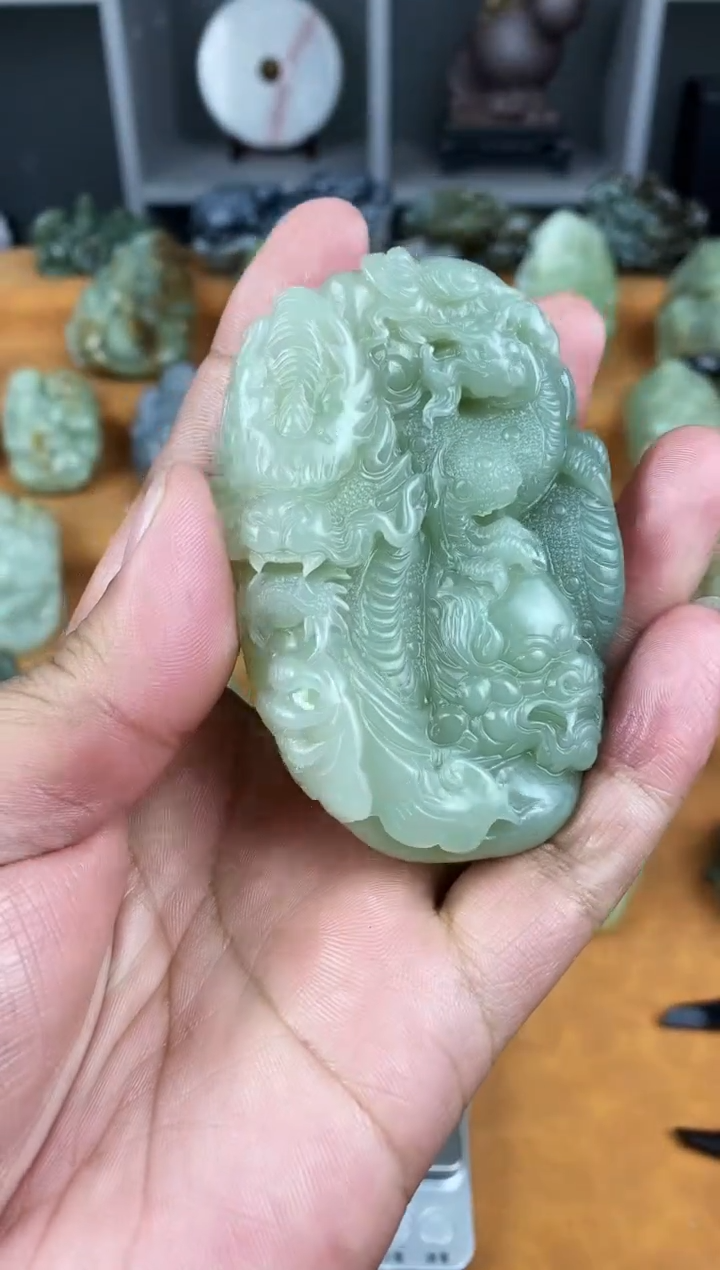 未镶嵌和田玉把件1