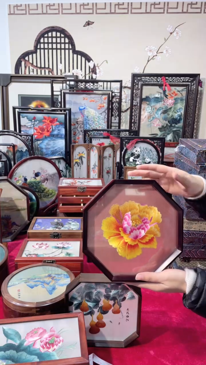 织绣精品苏绣手工刺绣，成品摆件19