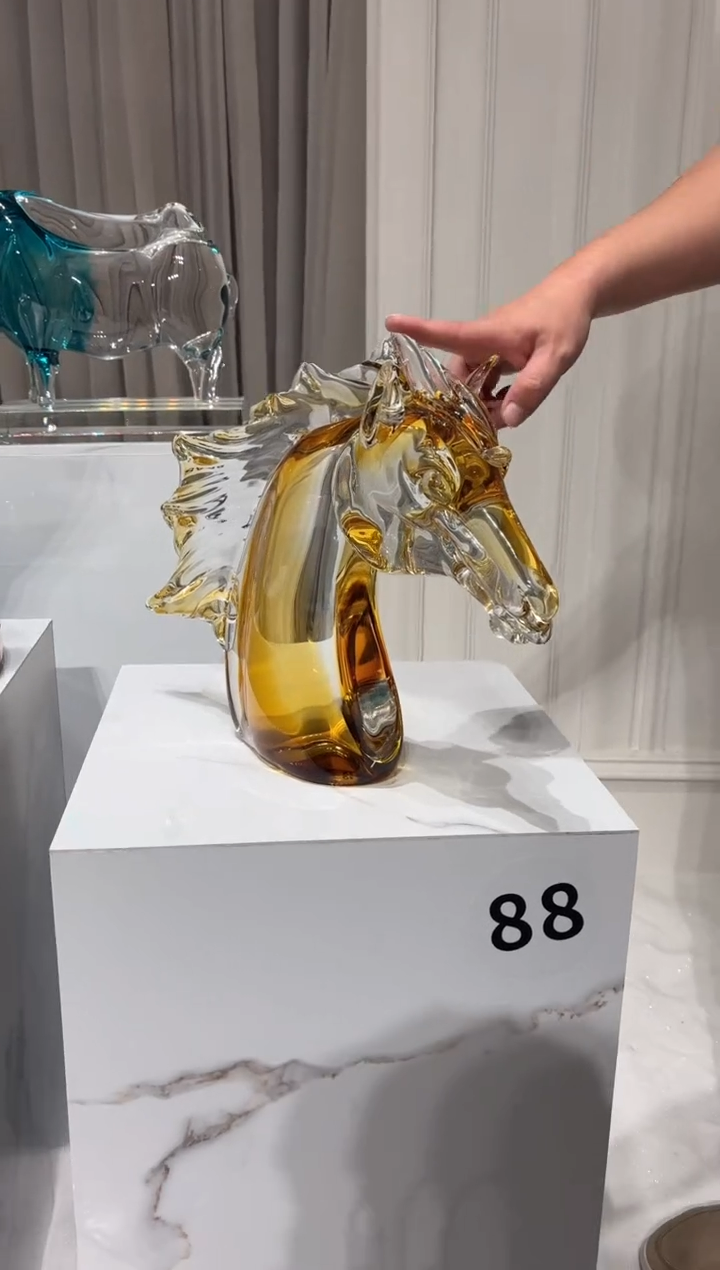 【闪购商品】茶宠AJ03249茶金色大马首