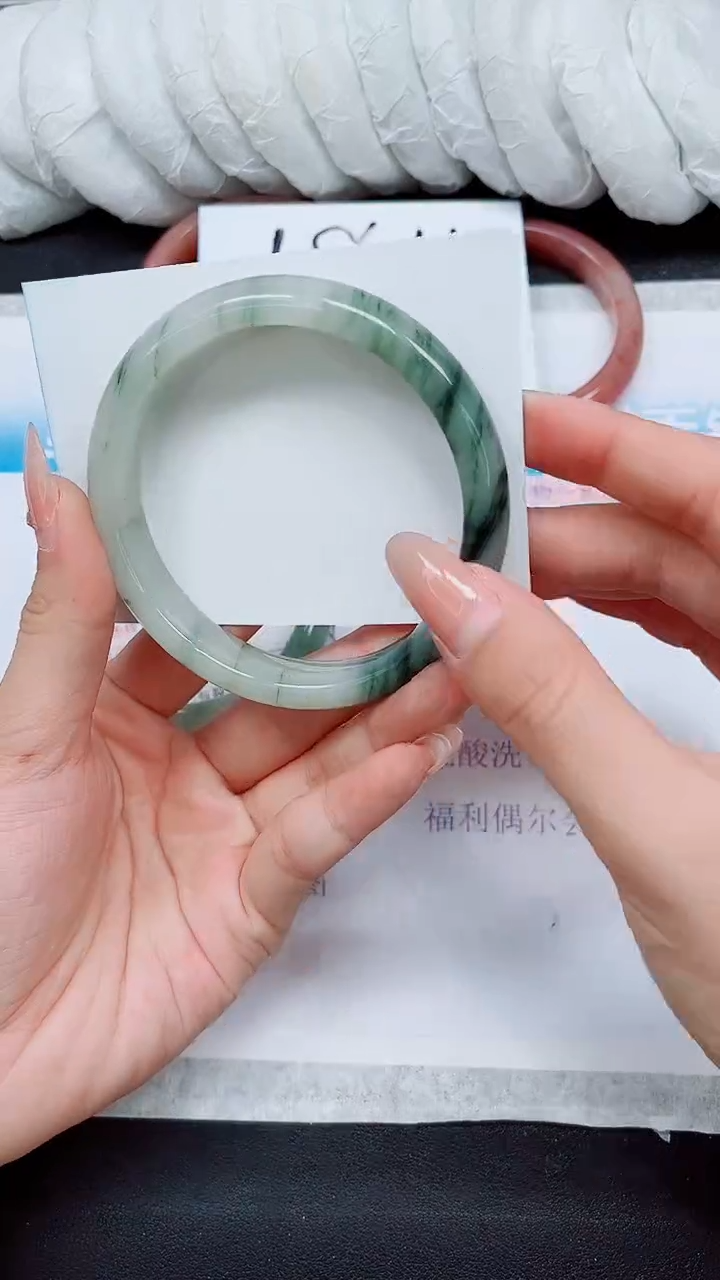 【闪购商品】石英质玉手镯未镶嵌A127-65*66