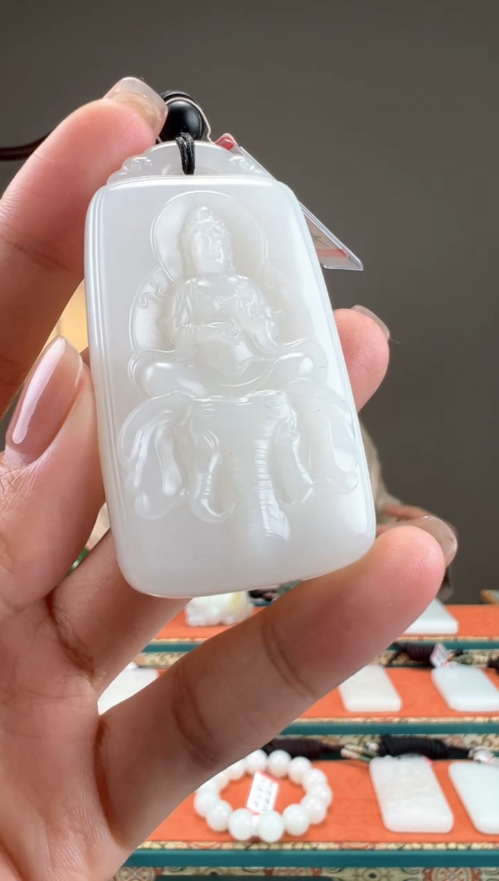 【闪购商品】和田玉颈饰未镶嵌1