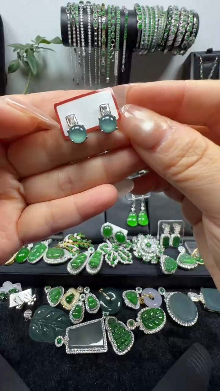 未镶嵌翡翠耳饰33