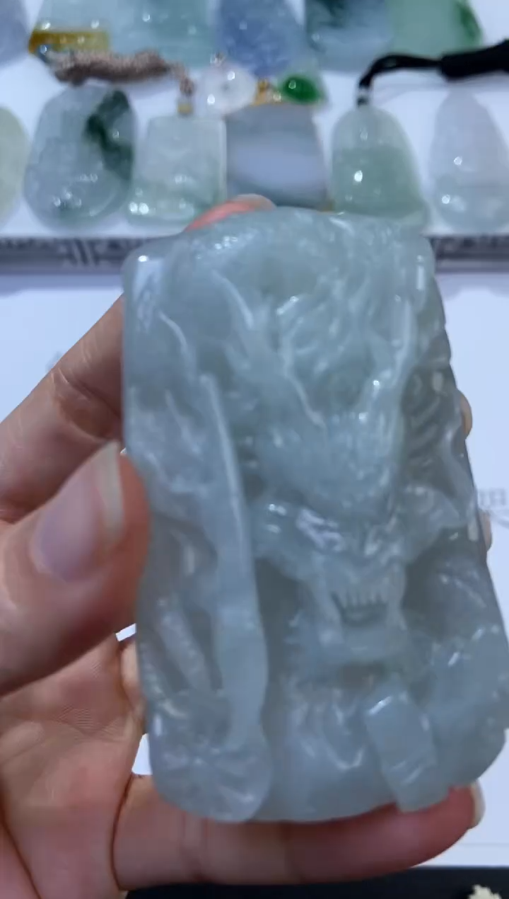 未镶嵌挂件翡翠376604   多人